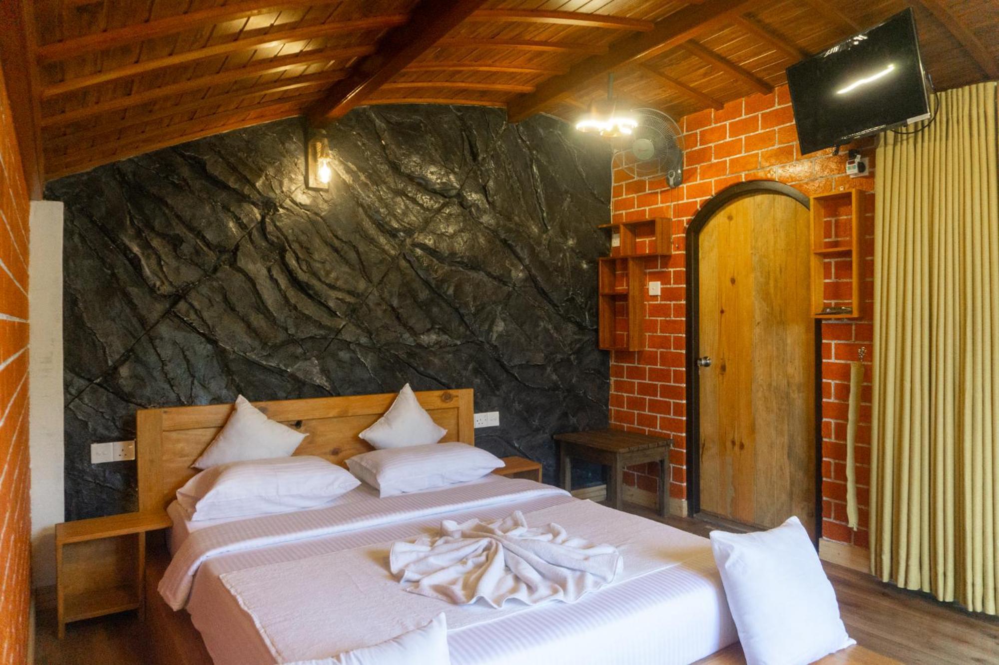 Hobbit Hole Hideaway Bed and Breakfast Ella Exteriör bild