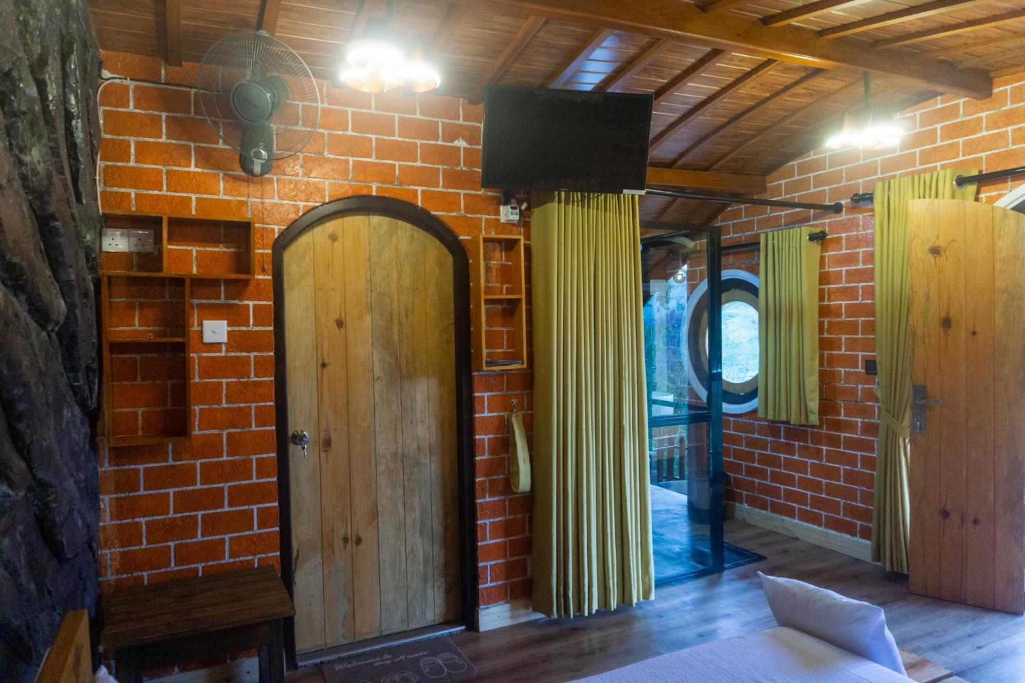 Hobbit Hole Hideaway Bed and Breakfast Ella Exteriör bild