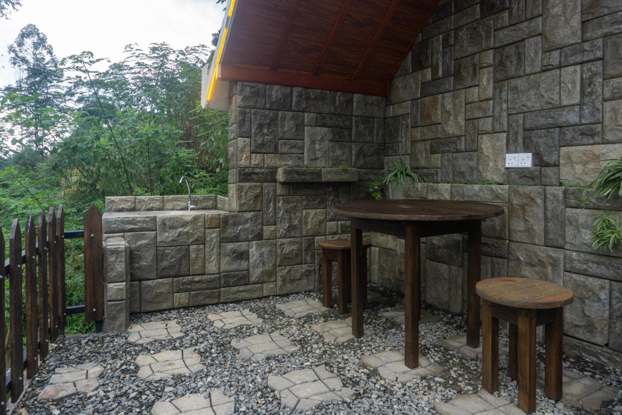 Hobbit Hole Hideaway Bed and Breakfast Ella Exteriör bild